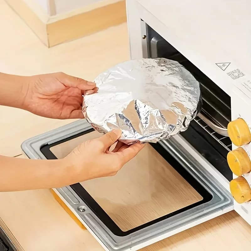 10/100 stk. låg i aluminiumsfolie, varmebestandigt isoleringslåg til skåle og tallerkener, holder maden varm og frisk, køkkenfilm af fødevarekvalitet